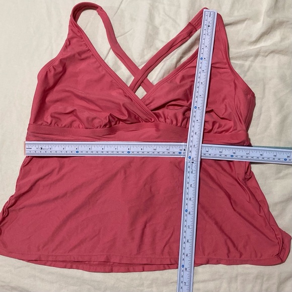 Catalina Coral Swim Top with Criss-Cross Straps | Size 2X (20W-22W) - Picture 2 of 8
